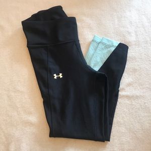 Under Armour cropped black leggings with baby blue